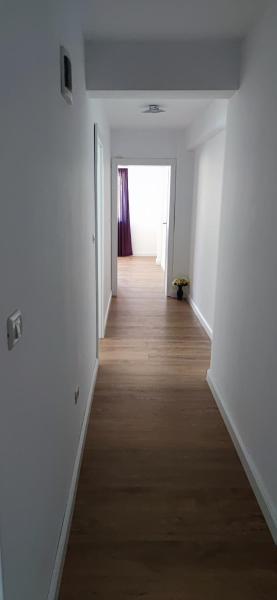 Apartament cu 3 camere
